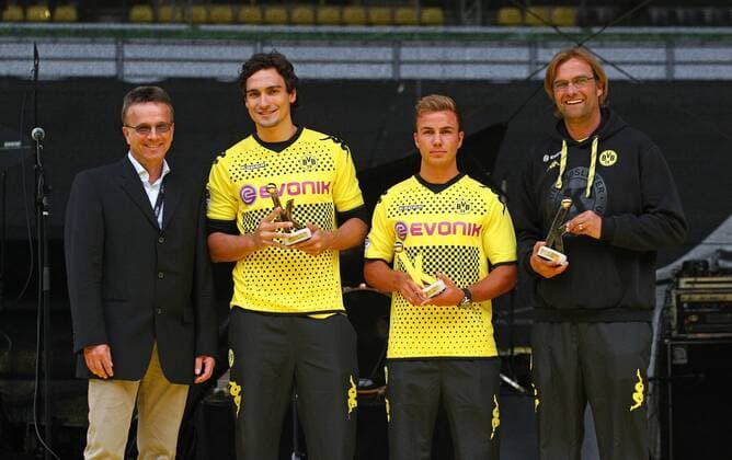 Sonntag 03.07.2011, 1. Bundesliga Saison 11 12 - Training in Dortmund, BV Borussia Dortmund, Thomas Hennecke, Mats Hummels (BVB), Mario Goetze (BVB) und Trainer Jürgen Klopp (BVB) DeFodi001