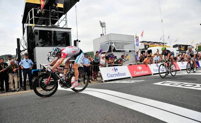RADSPORT - Tour de France 2011 CARMAUX,FRANKREICH,12.JUL.11 - DIVERS, RADSPORT - Tour de France 2011, 10. Etappe, Aurillac - Carmaux. Bild zeigt Etappensieger Andre Greipel (GER Omega Pharma-Lotto). Keywords: Ziel, Ziellinie. 