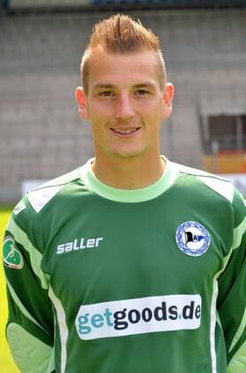 12-07-2011 pmk MS136165 Fussball Herren 3.Liga Saison 2011 2012 Arminia Bielefeld Fototermin Patrick PLATINS -Torwart- Bielefeld
