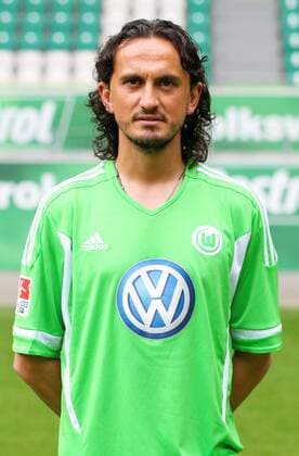 Tuncay Sanli Aktion Portrait Portraet Porträt Einzelbild Freisteller 12.07.2011 VfL Wolfsburg Fußball Fussball Volkswagen Arena Mannschaftsfototermin Teamfototermin Herren DFL Bundesliga Saison 11 12