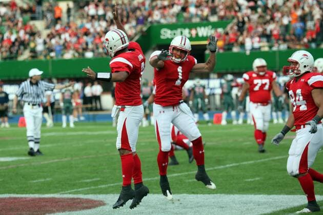 Touchdown von QB Tetsuo Takata (JPN) zum 7-0 - Jubel mit Noriaki Kinoshita (JPN)