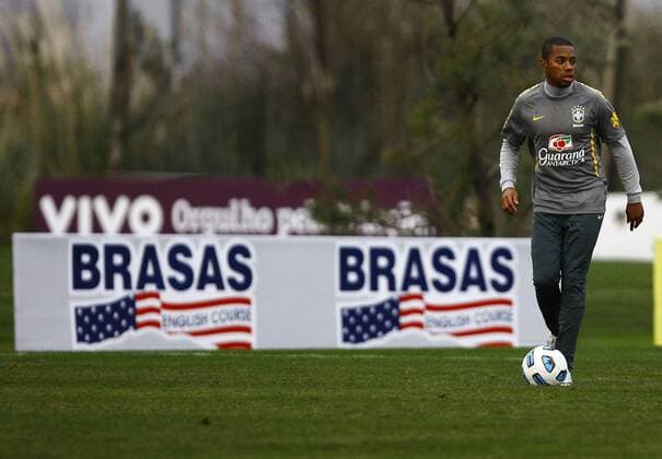 Robinho - Training des brasilianischen Nationalteams während der Copa America in Los Cardales Air x(181)xLuizxFernandoxMenezesx xFox  (5707) o0 Brasas Schriftzug