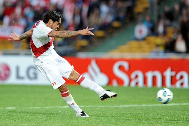 Cordoba, 16.07.2011 - Copa America 2011 - Colombia vs Peru --- Goal of Juan Manuel Vargas  o0 Aktion Einzelbild Tor