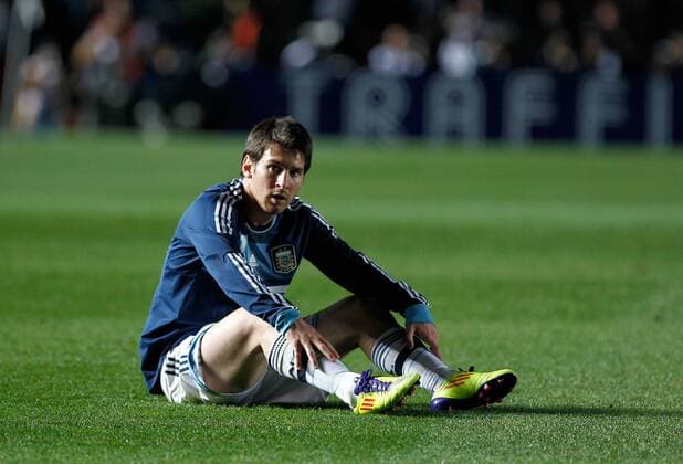 SANTA FE, July 16, 2011 -- The Argentina s soccer player Lionel Messi, reacts during the match of quarterfinals of Copa America, between Argentina vs Uruguay, in Santa Fe city, on July 16, 2011. ---  o0 Aktion Einzelbild Freisteller