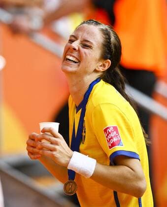 Lotta Schelin SWE Nr. 8 Jubel, Freude, Emotionen, Feiern, Lachen, jubelt, freuen FRANKREICH - SCHWEDEN (1 :2 ) Spiel um Platz 3 der FIFA Fussball WM Weltmeisterschaft 2011 Damen, Frauen, Damen Fussball Nationalmannschaft am 16.07.2011, in Sinsheim, GER, FRA, SWE