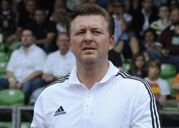 Fußball, Trainerhistorie FC 08 Homburg von 1957 bis heute Christian Titz, der Trainer des FC 08 Homburg im Turnier um den Saarpfalz-Cup am Samstag (16.7.2011) im Homburger Waldstadion.