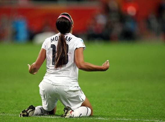 Japan - USA in Frankfurt. Jubel USA zum Tor zum 0:1 , Torschütze Alex Morgan (USA)