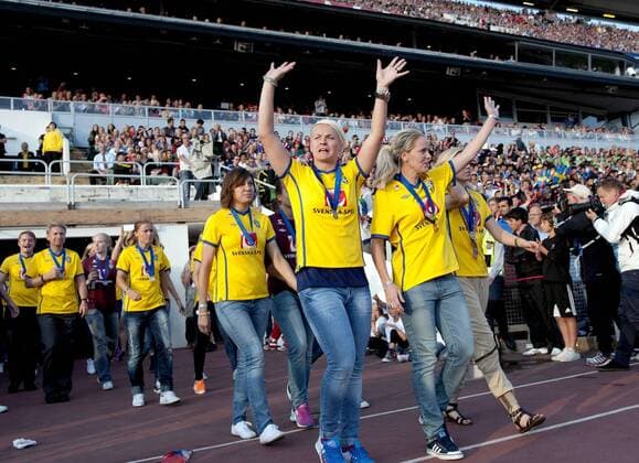 Ankunft des schwedischen Nationalteams in Göteborg: KP0300003  o00 Empfang