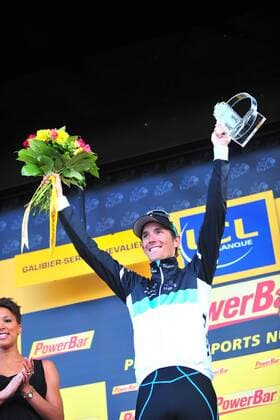 Tour de France 2011 - 18. Etappe - Pinerolo - Galibier - Etappensieger Andy Schleck (Leopard - Trek) bei der Siegerehrung - 