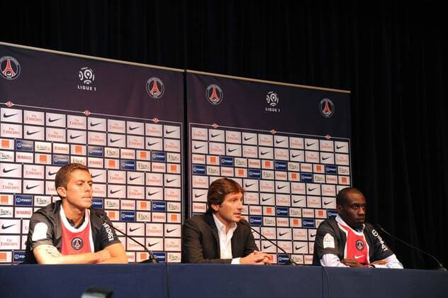 Jeremy Menez - Leonardo ( Manager General du PSG ) et Blaise Matuidi - Paris Saint Germain (PSG) - Conference de presse - 25.07.2011 - xABibardxFEPx 