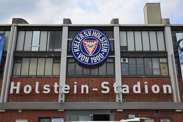 Fussball, Regionalliga Nord, Holstein-Stadion, Heimspielstaette von Holstein Kiel, Kieler Foerde, Ostsee, Schleswig-Holstein D-Kiel, Kieler Foerde, Ostsee, Schleswig-Holstein, Sport, Fussball, Regionalliga Nord, Holstein-Stadion, Heimspielstaette von Holstein Kiel, D-Kiel, Kiel Fjord, Baltic Sea, Schleswig-Holstein, sports, football, Regionalliga Nord, Holstein Stadium, home ground of Holstein Kiel