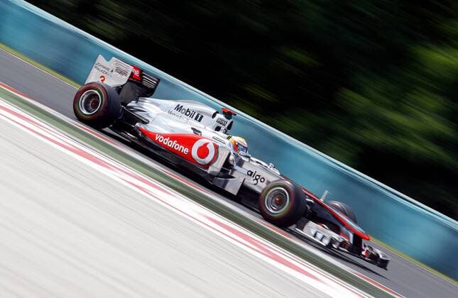 FORMEL 1 - GP von Ungarn BUDAPEST , UNGARN , 30.JUL.11 - MOTORSPORT , FORMEL 1 - Grand Prix von Ungarn , Hungaroring , Training und Qualifying. Bild zeigt Lewis Hamilton (GBR McLaren Mercedes). 