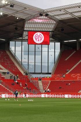 Fußball, Stadiongeschichte 1. FSV Mainz 05 ANZEIGETAFEL COFACE ARENA - FSV MAINZ 05 o0 GER Sportstätte Stadion Totale