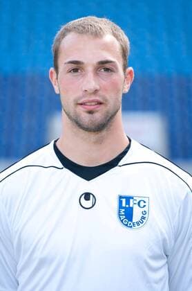 Fernando Lenk (1. FC Magdeburg) - Fototermin 1. FC Magdeburg zum Start der DFB Regionalliga Nord Saison 2011-12 in der MDCC Arena Magdeburg - Einzelbild,Portrait,Deutschland,3.08.2011,Fußball,Mann,Männer