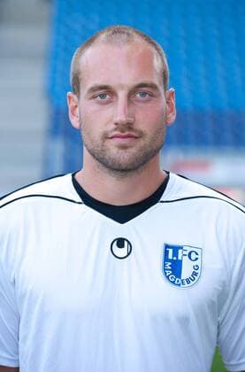 Tobias Friebertshäuser (1. FC Magdeburg) - Fototermin 1. FC Magdeburg zum Start der DFB Regionalliga Nord Saison 2011-12 in der MDCC Arena Magdeburg - Einzelbild,Portrait,Deutschland,3.08.2011,Fußball,Mann,Männer