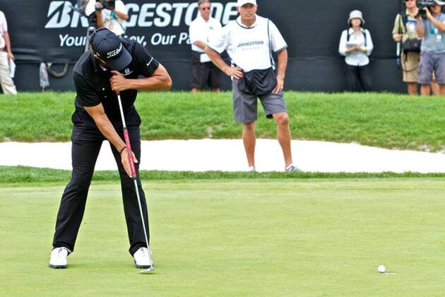 Aug. 7, 2011 - Akron, Ohio, U.S - Adam Scott sinks his birdie putt to win the Bridgestone Invitational at Firestone Country Club, Akron, Oh. PGA Golf Herren 2011 - Aug 7 - Bridgestone Invitational - ZUMAx09