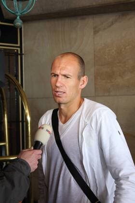 08.08.2011, Noordwijk - Ankunft Nationalteam Niederlande im Grand Hotel Huis ter Duin - Arjen Robben xVIxxIVx 331357