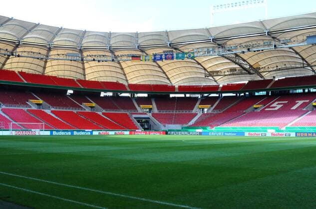 08.08.2011, Stuttgart - Länderspiel 2011 - Deutschland - Die neue Mercedes-Benz Arena o0 Sportstätte Stadion Totale Leere