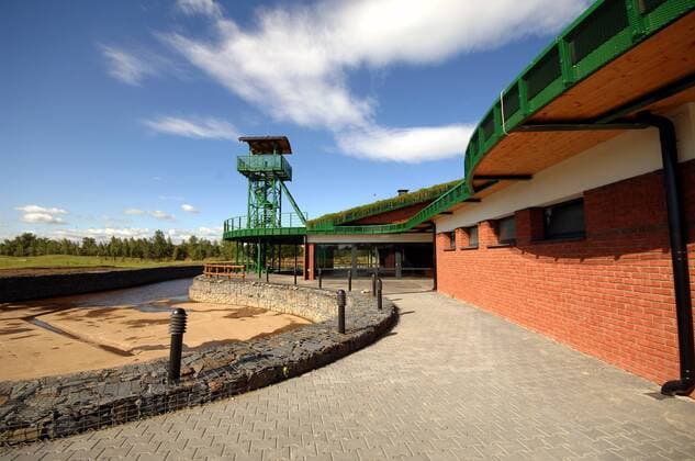 The longest golf course in Europe is being build in Karvina - Lipiny, Czech Republic on Aug. 9, 2011. The course will have 9 holes and will be 7km long. (CTKxPhoto DrahoslavxRamik)  CTKPhoto26201108090509901 o0 Gebäude Teich Gewässer Wasser Turm Objekte Totale