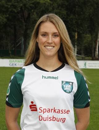 Fototermin FCR Duisburg Saison 2011 - 2012, Nina Windmüller (FCR Duisburg) Portrait.