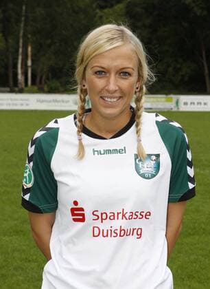 Fototermin FCR Duisburg Saison 2011 - 2012, Mandy Islacker (FCR Duisburg) Portrait.