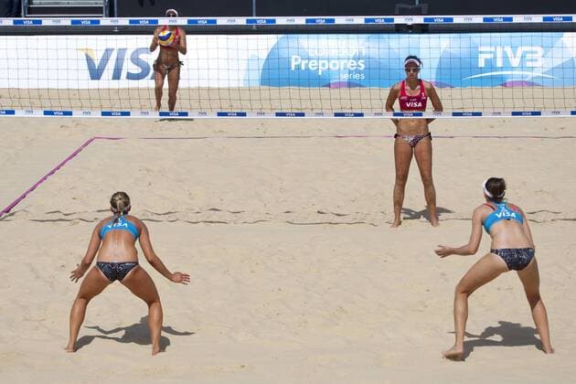 10.08.2011 Heather Bansley &amp; Elizabeth Maloney (CAN) vs Alejandra Simon &amp; Andrea Garcia Gonzalo (ESP) during the FIVB International Beach Volleyball tournament, part of the London prepares (LOCOG) 2012 Olympic test events held at Horse Guards Parade, Westminster, London. xMitchellxGunnx  ActionPlus11200065 Content restricted for UK based newspaper