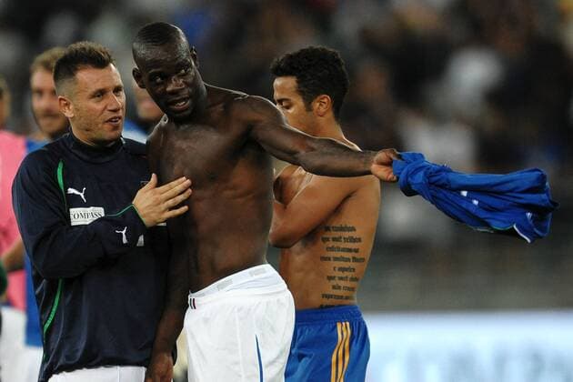 Antonio CASSANO e Mario BALOTELLI , Italy - Spain, in Bari ---