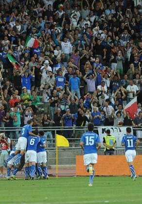 Torjubel Italien in Bari --- massimoxoliva o0 Totale Fan