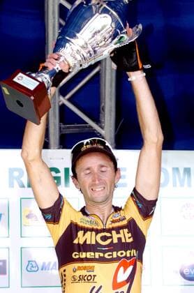 Tre Valli Varesine Sieger Davide Rebellin (Miche), Campione d Italia  o0 Jubel Freude Siegerehrung