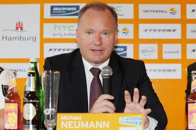 Sports - Sport: Radrennen: Vattenfall Cyclassics 2011, Pressekonferenz, - Michael Neumann Sportsenator Hamburg xHOCHxZWEIx xMaltexChristiansx