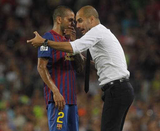 Josep Guardiola - Dani Alves FC Barcelona (Barca) - Real Madrid CF. Supercopa de Espana 2011.  o0 Daniel