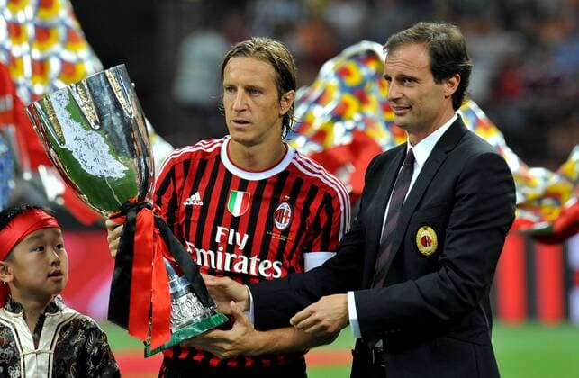 Massimo AMBROSINI, Massimiliano ALLEGRI (Milan ), Trofeo Luigi Berlusconi, AC Mailand - Juventus Turin --- allexsabba o0 Pokal Trophäe Objekte Siegerehrung Sieg