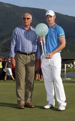 Czech president Vaclav Klaus (left) and Oliver Fisher (ENG), winner of Czech Open 2011 golf tournament, European PGA Golf Herren Tour, Prosper Golf Club Celadna, Czech Republic, August 21, 2011. (CTKxPhoto PetrxSznapka)  CTKPhoto60201108210430801