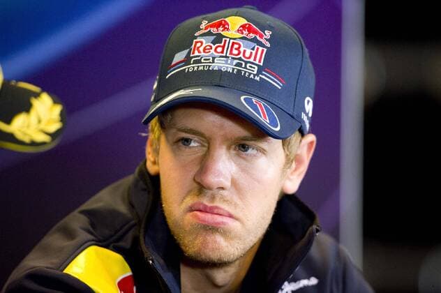 Sebastian VETTEL (GER), Red Bull Racing, nachdenklich, nachdenkend, enttäuscht, enttäuscht, Enttäuschung, Enttäuschung, grimmig, Mimik, Zivil, zivile Kleidung, privat, Strassenbekleidung, private, Porträt, Porträt, Portrait, Pressekonferenz am 25.08.2011 Formel 1, Grosser Preis von Belgien in Spa Francorchamps