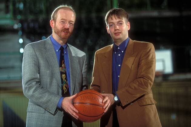 Trainer Bernd Motte (li.) und Co Trainer Olaf Lange (BTV Wuppertal) Basketball Damen GER 1. BL 1997 1998 Shooting Ball