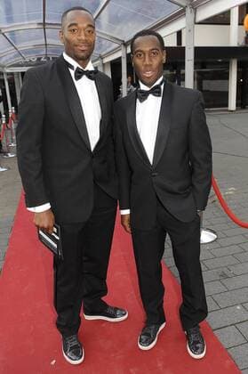 HILVERSUM - Kenneth Vermeer und Vurnon Anita (Ajax Amsterdam) auf der Gala zum Fußballer des Jahres 2011 in den Niederlanden in Studio 21 im Mediapark Hilversum. xVIxxIVx 347419