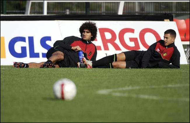Marouane Fellaini - EDEN HAZARD Football : Entrainement de la Belgique - 29.08.2011 - PhotoNews Panoramic 