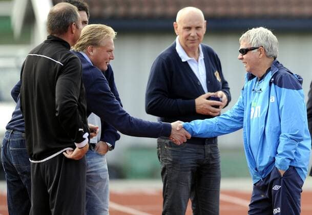 Training Nationalteam Norwegen in Baerum Egil Olsen (R) und Stabaek IF Trainer Jörgen Lennartsson 