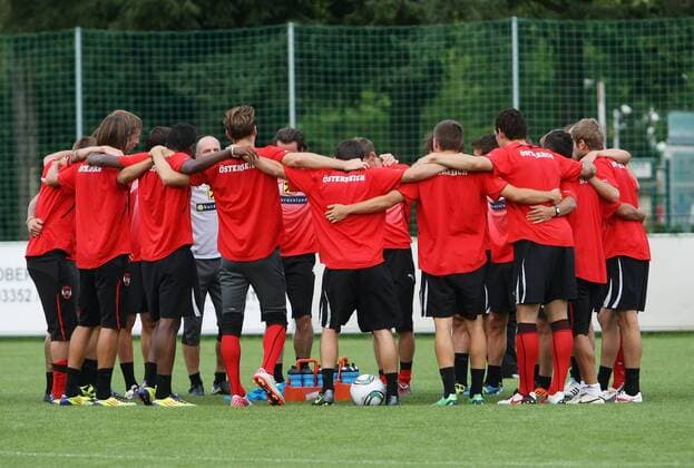 FUSSBALL- EURO 2012 Quali, GER vs AUT, AUT vs TUR, Training BAD TATZMANNSDORF,AUSTRIA,30.AUG.11 - FUSSBALL - UEFA Europameisterschaft 2012, Qualifikation, ÖFB Länderspiel, Deutschland vs Österreich, Österreich vs Türkei, Vorberichte, Training Nationalteam AUT. Bild zeigt die Mannschaft.