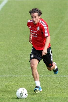 WARSZAWA 30.08.2011 --- MEXICO FOOTBALL NATIONAL TEAM TRAINING ANDRES GUARDADO  110830PYK034