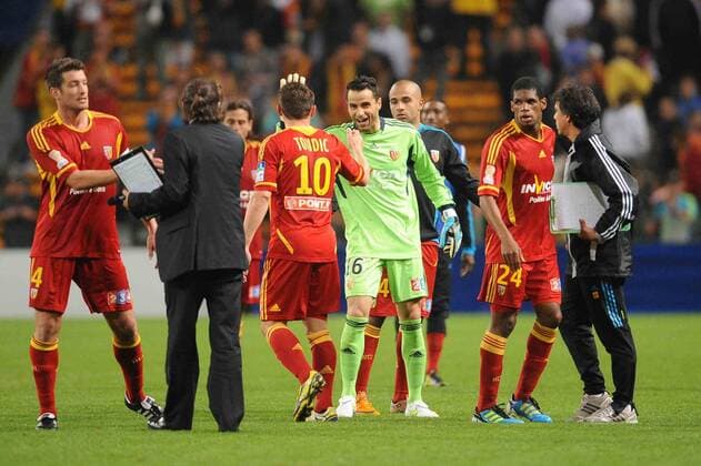 Julien Toudic et Mickael Fabre (Lens) Football : Racing Club LC Lens Evian Thonon Gaillard FC - Coupe de la Ligue - 01.09.2011 NLeGouic 