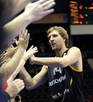 Basketball Siauliai (LTU) 01.09.2011 Europameisterschaften der Herren Italien (ITA) - Deutschland (GER) Dirk Nowitzki (Deutschland, No.14) 