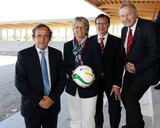 FUSSBALL - Besichtigung Nationales Zentrum fuer Frauenfussball ST.POELTEN,AUSTRIA,06.SEP.11 - FUSSBALL, FRAUENFUSSBALL - OEFB, Michel Platini besichtigt Nationales Zentrum fuer Frauenfussball. Bild zeigt Praesident Michel Platini (UEFA), Landesraetin Petra Bohuslav (NOE), Sport- und Verteigungsminister Norbert Darabos und Praesident Leo Windtner (OEFB). 