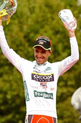 Vuelta a Espana 2011 - 21. Etappe: Circuito del Jarama - Madrid --- Geox - Tmc 2011, Sieger Juan Jose Cobo Acebo, Madrid  o0 Siegerehrung Sieg Gesamtwertung Objekte Pokal Trophäe