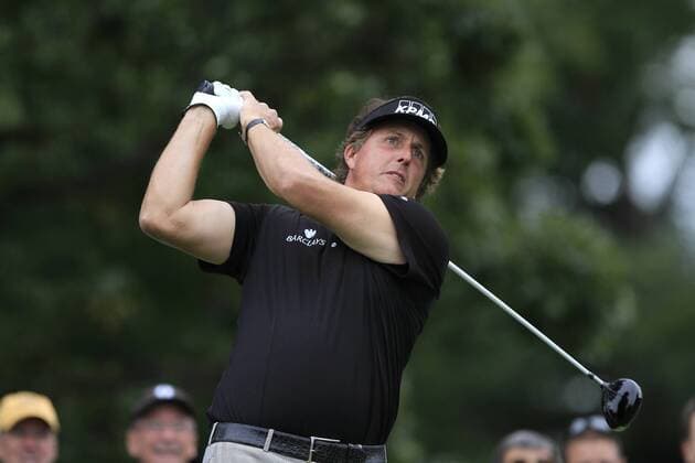 16 September 2011: PGA Golf Herren Pro, Phil Mickelson tees off during the second round of the 2011 BMW Championship at Cog Hill Golf Club in Lemont, Illinois. PGA Golf Herren Golf: Sep 16 BMW Second Round Icon5181109160282 EDITORIAL USE ONLY