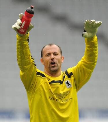 2. Fussball Bundesliga: Saison 2011 2012, 8. Spieltag TSV 1860 München - FSV Frankfurt 18.09.2011 JUBEL Torwart Gabor Kiraly (1860 München) 