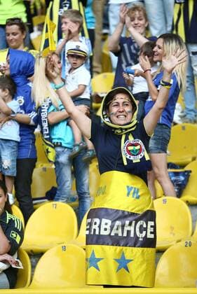 Fenerbahce was senteced to play without fans but Turkish football federation decided take only women and children fans to the match between Fenerbahce & Manisaspor. Tickets were given to fans for free and they are all finished in 1 hour. Fenerbahce football team were supported by only women fans. They were more than 45000. 20.09.2011 Fenerbahce’s female fans rushed to grab free tickets for Tuesday night’s Spor Toto Super League game against Manisaspor following a decision last week that only women and children would be allowed entrance due to crowd trouble earlier this summer. The rush came after the Turkish Football Federation, or TFF, announced last week that it would no longer force teams to play behind closed doors in punishment for crowd trouble but would instead open the stadium doors to women and children under 12 for the fixtures in order to avoid silent games and bring the 