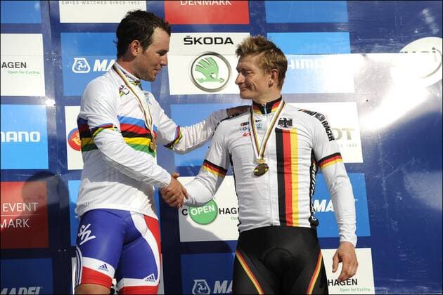 Weltmeister Mark Cavendish (GBR Htc High Road) und ANDRE GREIPEL (GER Omega Pharma Lotto 2011, R) Championnat du Monde Sur Route Hommes 25.09.2011 xPhotonewsx  o0 Siegerehrung Sieg, Sieger