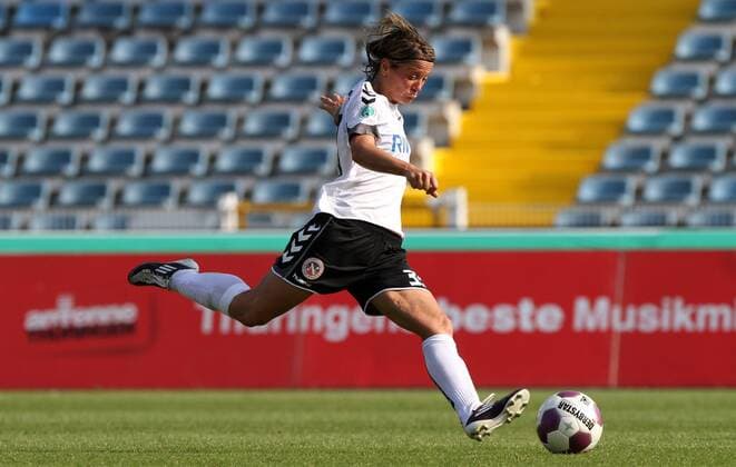 Fussball 1.Bundesliga FF USV Jena - SC 07 Bad Neuenahr Jena , 250911 , Saison 2011 2012 ; Fussball 1.Bundesliga FF USV Jena - SC 07 Bad Neuenahr Bianca Rech (Neuenahr)