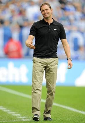 Samstag 24.09.2011, 1. Bundesliga Saison 11 12 - 7. Spieltag in Gelsenkirchen, FC Schalke 04 - SC Freiburg 4:2, Trainer Marcus Sorg (SCF) DeFodi018
